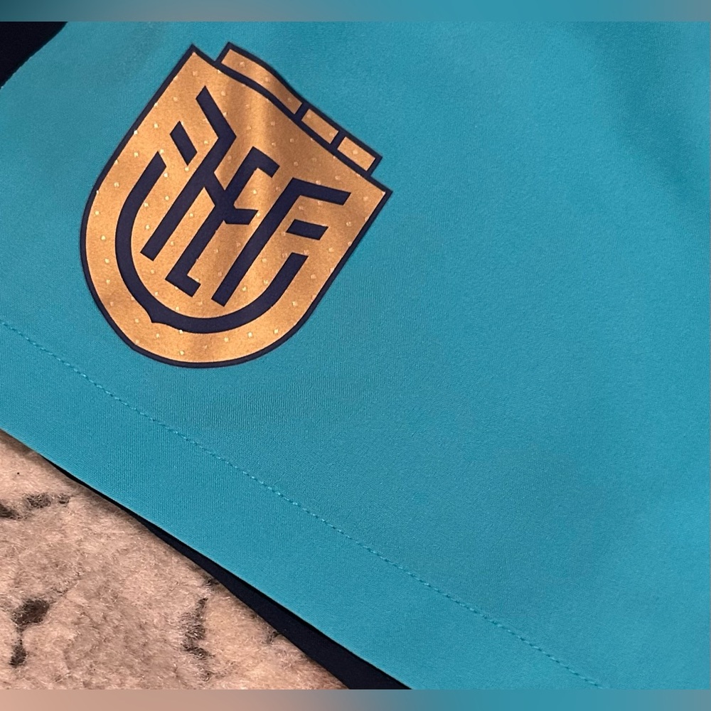 Marathon Authentic Ecuador National Soccer Team Turquoise Shorts Men’s Sz: M - Picture 3 of 5